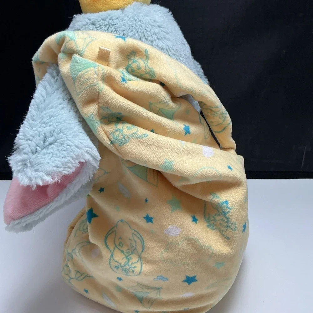 Disney Babies Dumbo in a Blanket Pouch/Swaddle 10